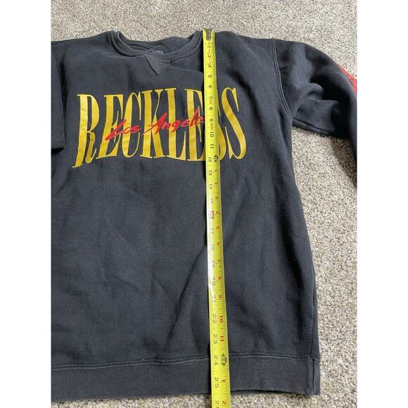 Young and Reckless Black Logo Pullover Sweater Long Sleeve Spellout Size Large - Picture 5 of 6